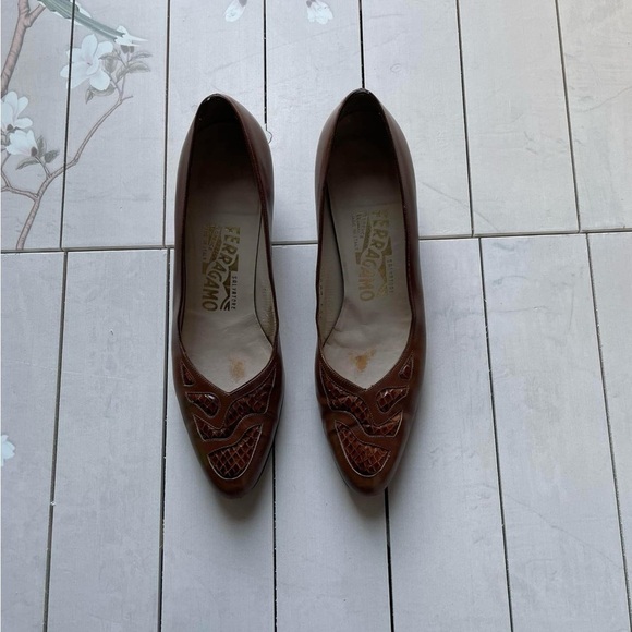 Salvatore Ferragamo heels - Picture 1 of 6